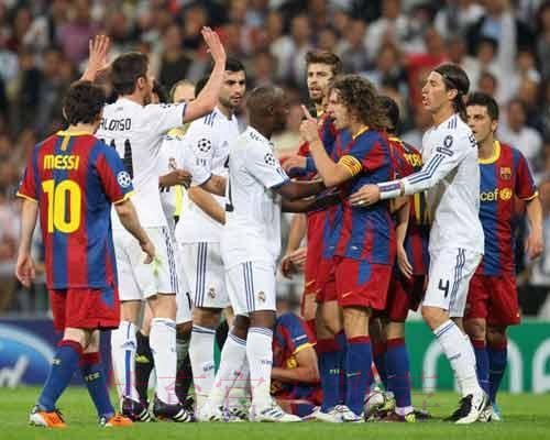 友谊赛-维尼修斯失点7黄皇马5中框 巴萨3-0皇马 友谊赛-维尼修斯失点7黄皇马5中框 巴萨3-0皇马